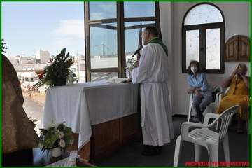 La playa de Ojos de Garza celebra el día grande de sus fiestas con misa y procesión/Agustin Cabrera/TF.